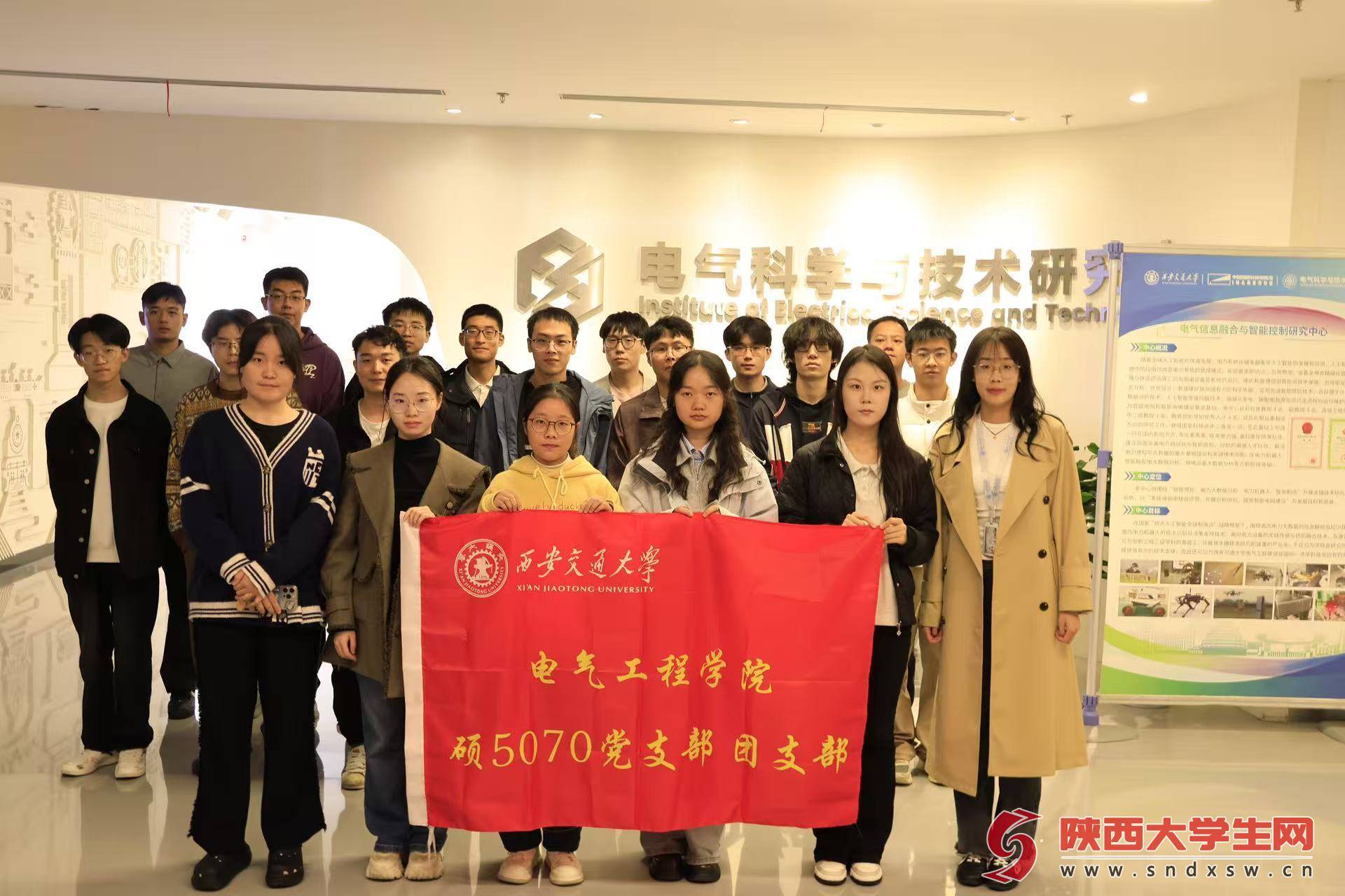 1760517146258815.jpg 0ccd29654dc40d97e3747154266c83bf.jpg